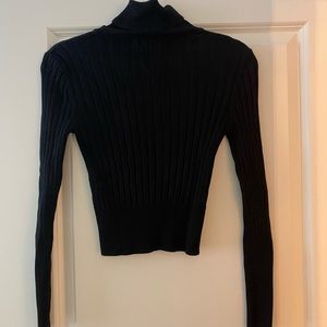 Cropped ZARA turtleneck